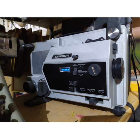 PROYECTOR CINEKON 8MM